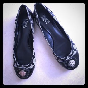 Coach flats black and white